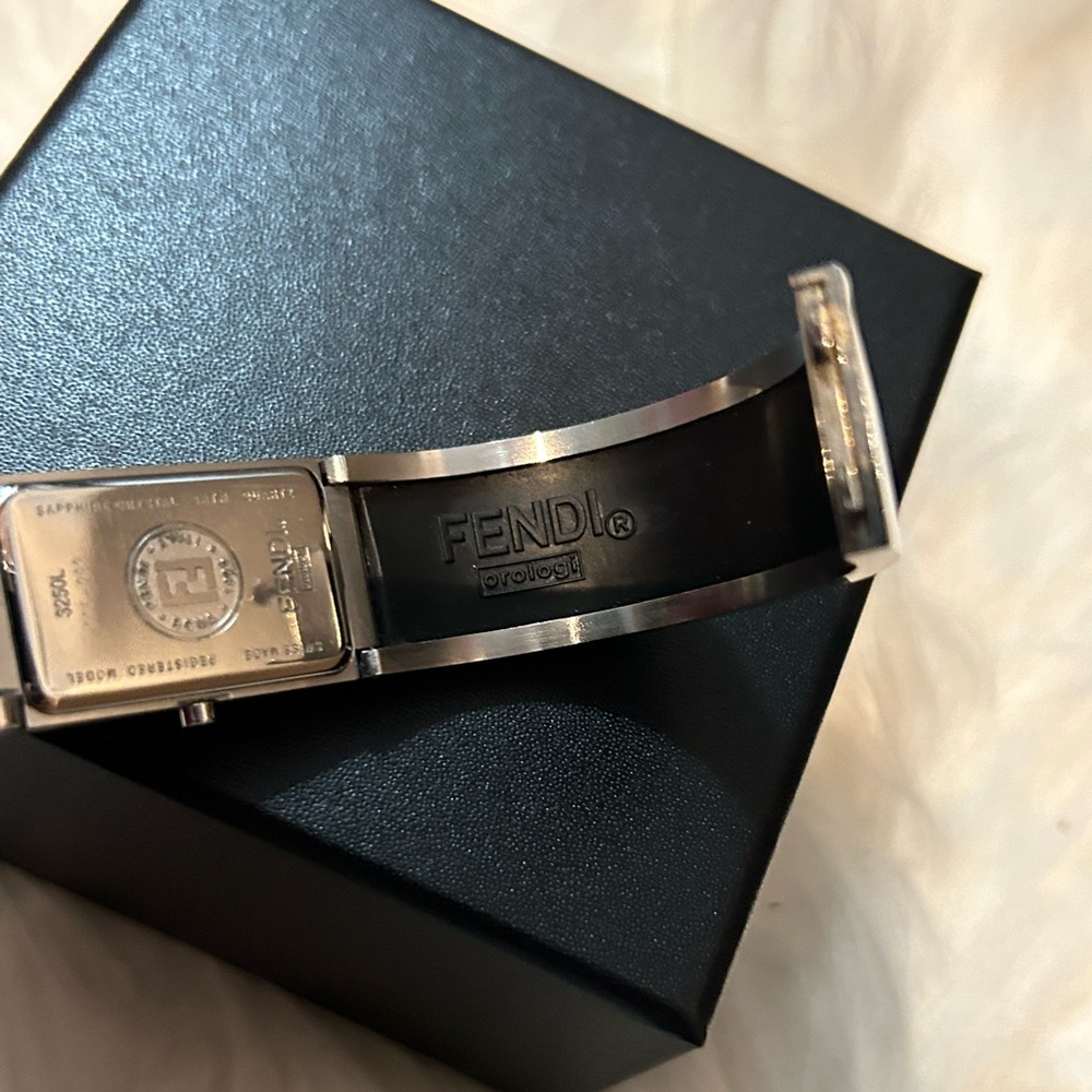 Fendi Black and Silver Women's Watch - Picture 2 of 9